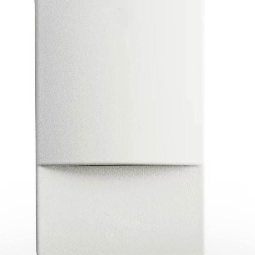 Dimable LED step light By Kichler